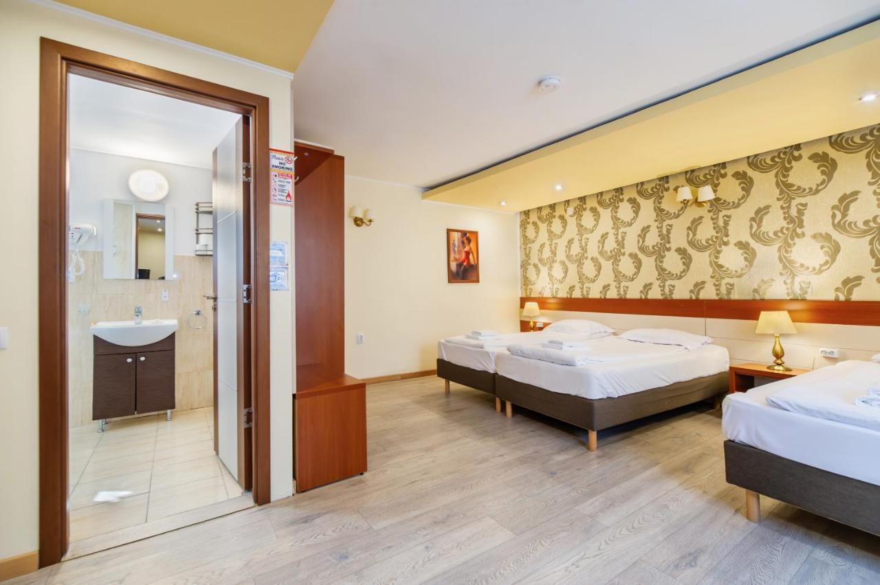 Casa Ivett Appartement Braşov Buitenkant foto