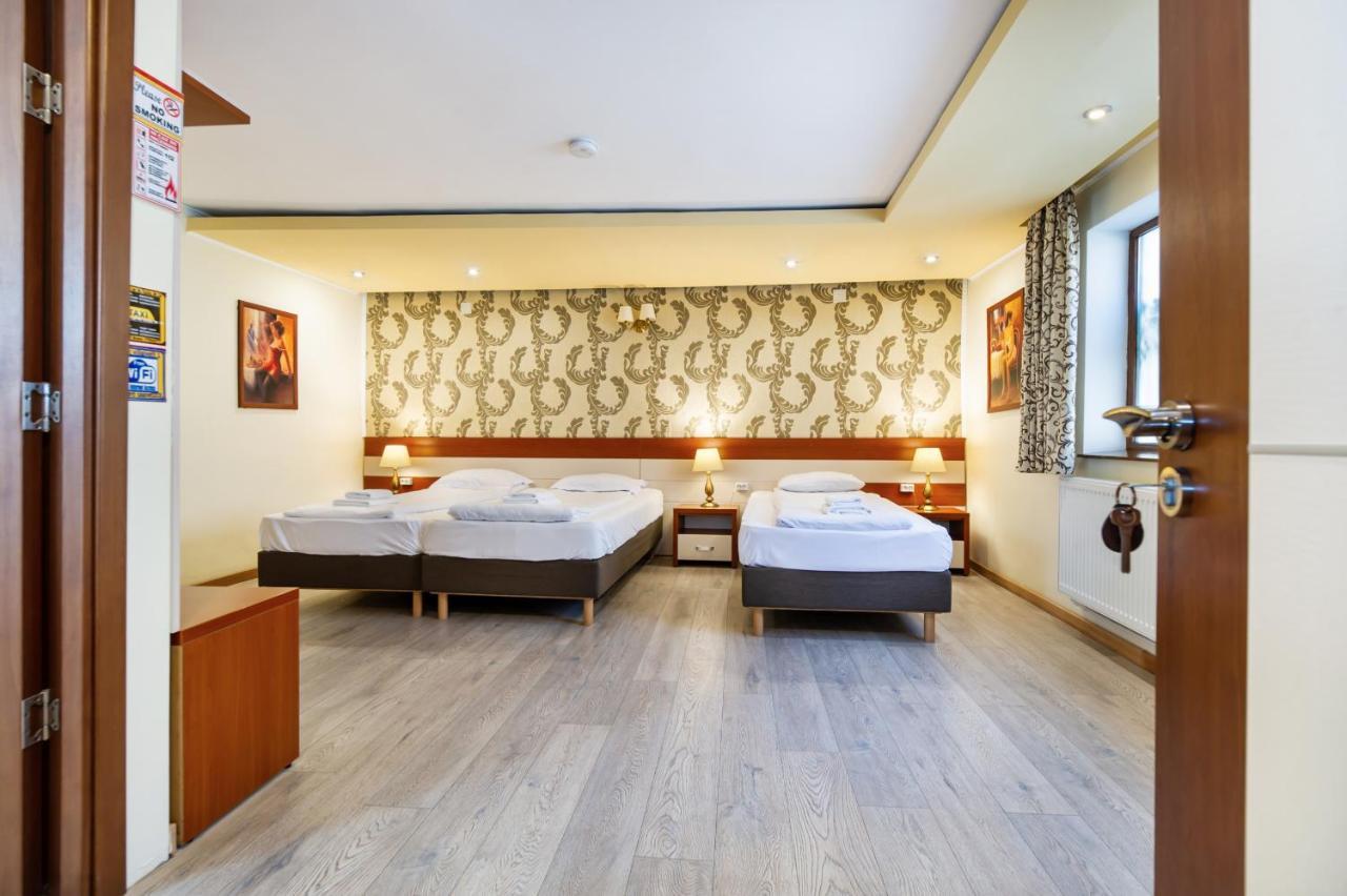 Casa Ivett Appartement Braşov Buitenkant foto